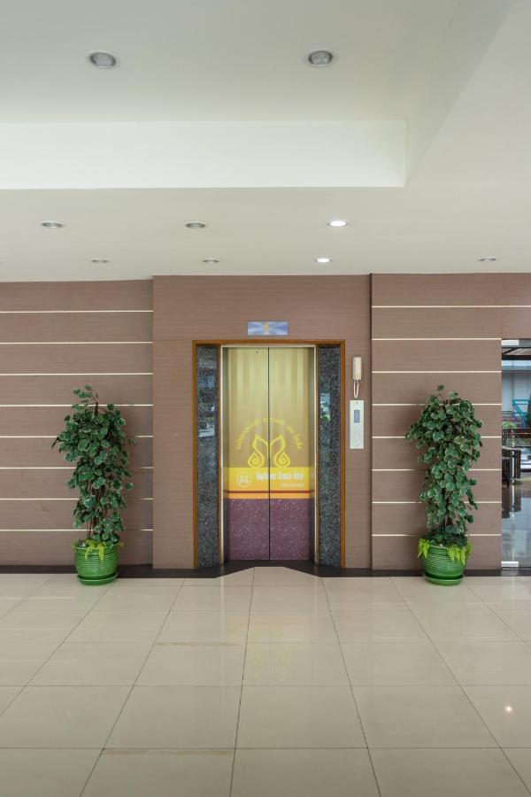 Mayflower Grand Hotel Korat Nakhon Ratchasima Extérieur photo