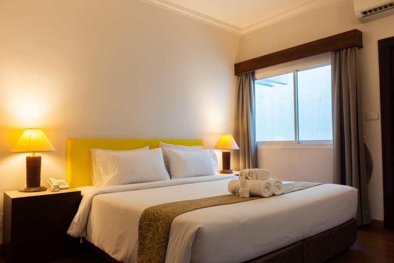 Mayflower Grand Hotel Korat Nakhon Ratchasima Extérieur photo