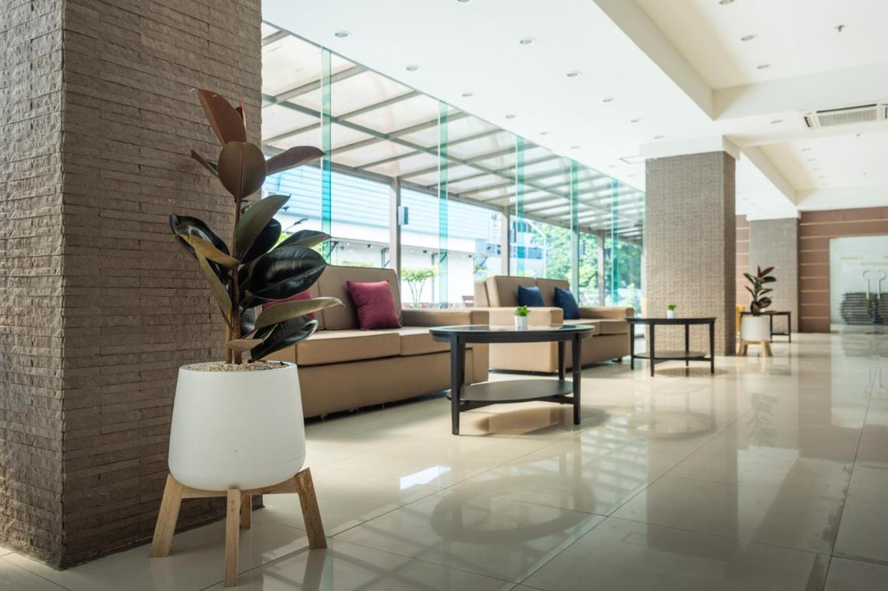 Mayflower Grand Hotel Korat Nakhon Ratchasima Extérieur photo
