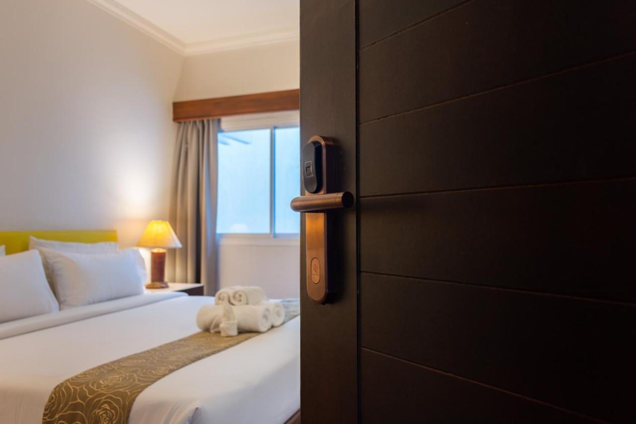 Mayflower Grand Hotel Korat Nakhon Ratchasima Extérieur photo